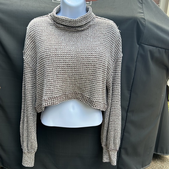 Free people cropped long sleeve turtle neck top - Picture 6 of 6